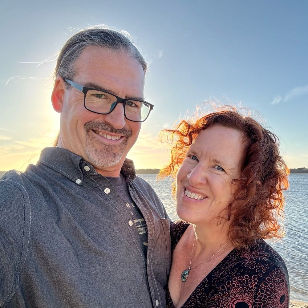 Chris & Cherie - Technomadia