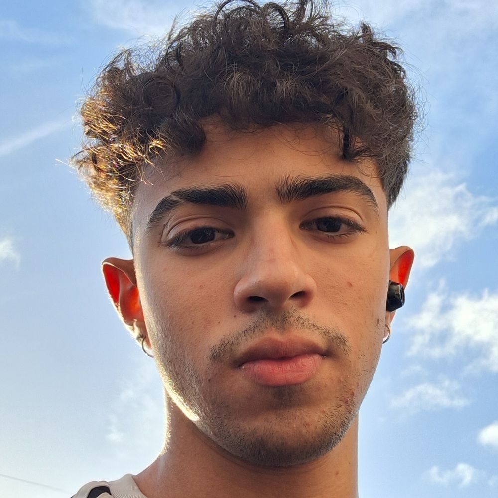 𝔱𝔲𝔱𝔲 👽