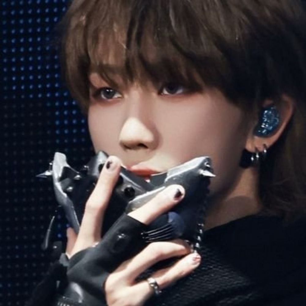 𝑭𝑹𝑨𝑴𝑬