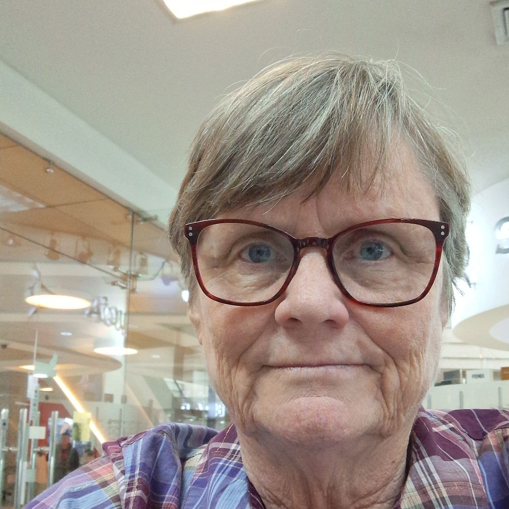 Suzy McCall