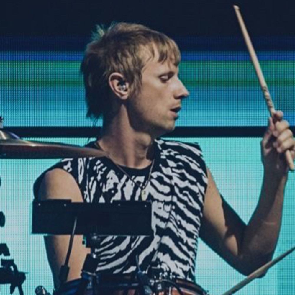 døtt |-/