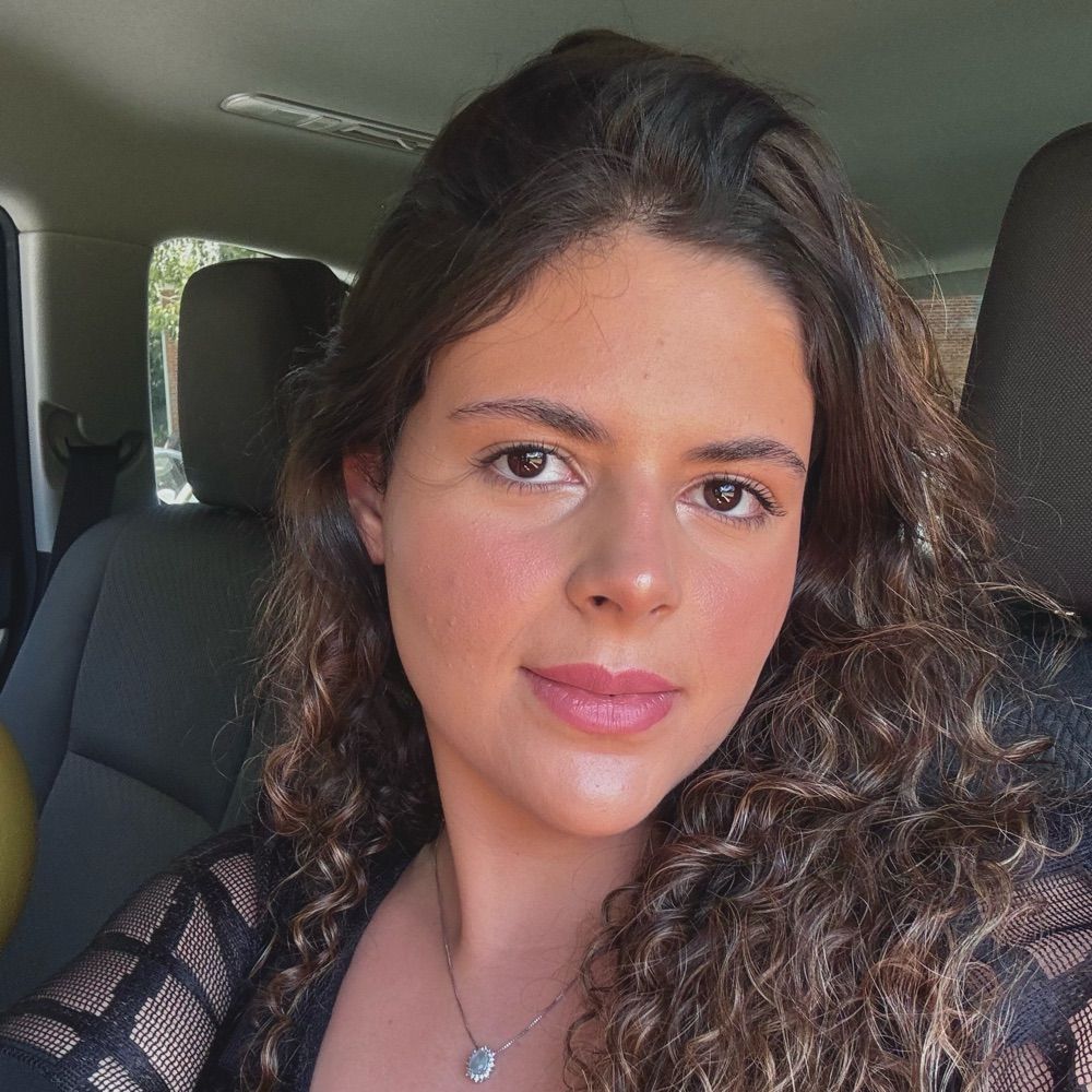 Fernanda Polinário 