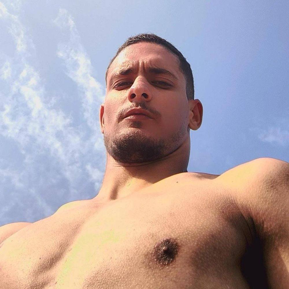 VICTOR MARIANO