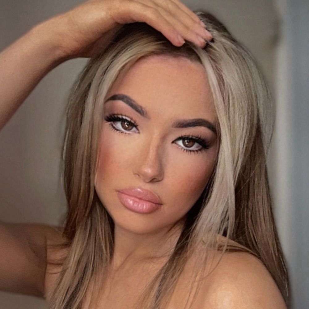 <3