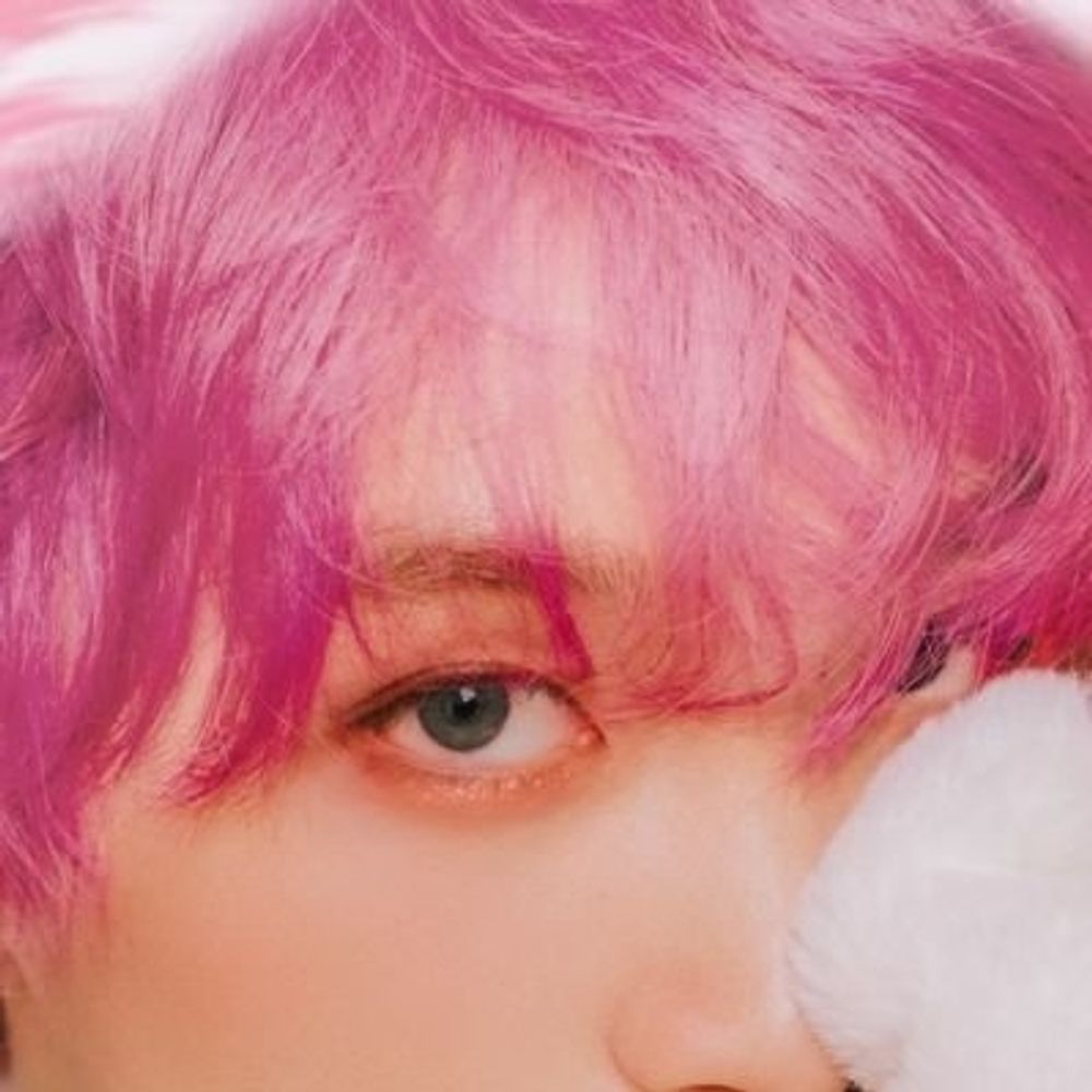 𝐣𝐮𝐧𝐞 💗