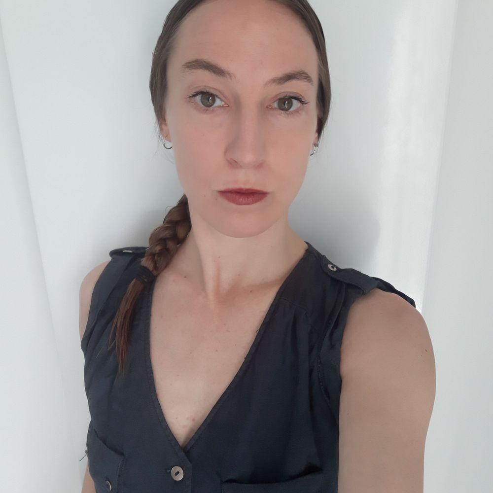 Dr. Lindsey Drury
