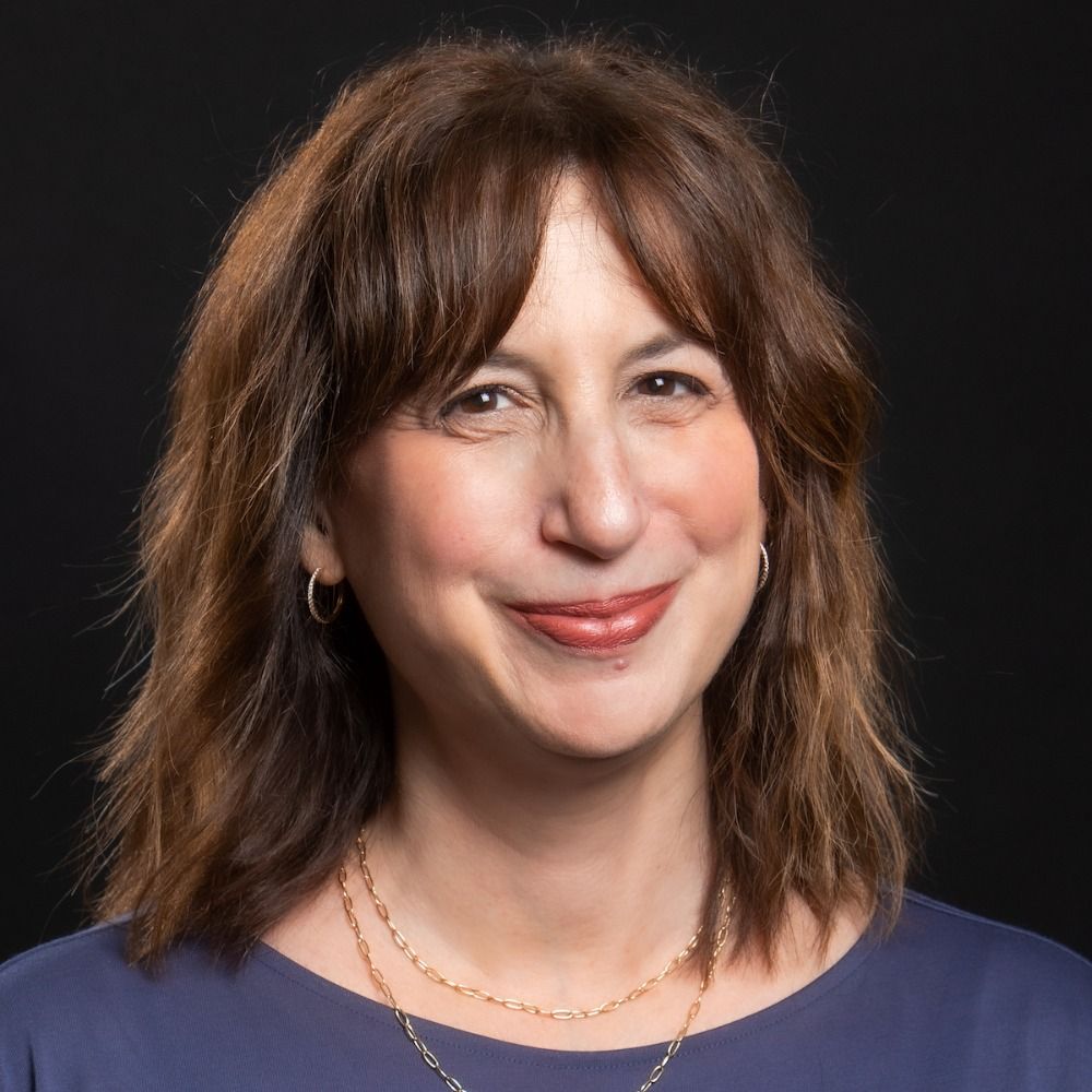 Elana Levine