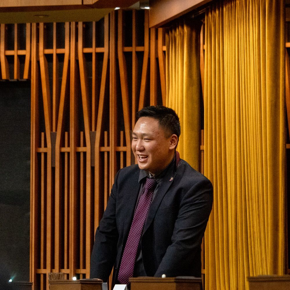 rt.hon. / très-hon. Daniel Yang 