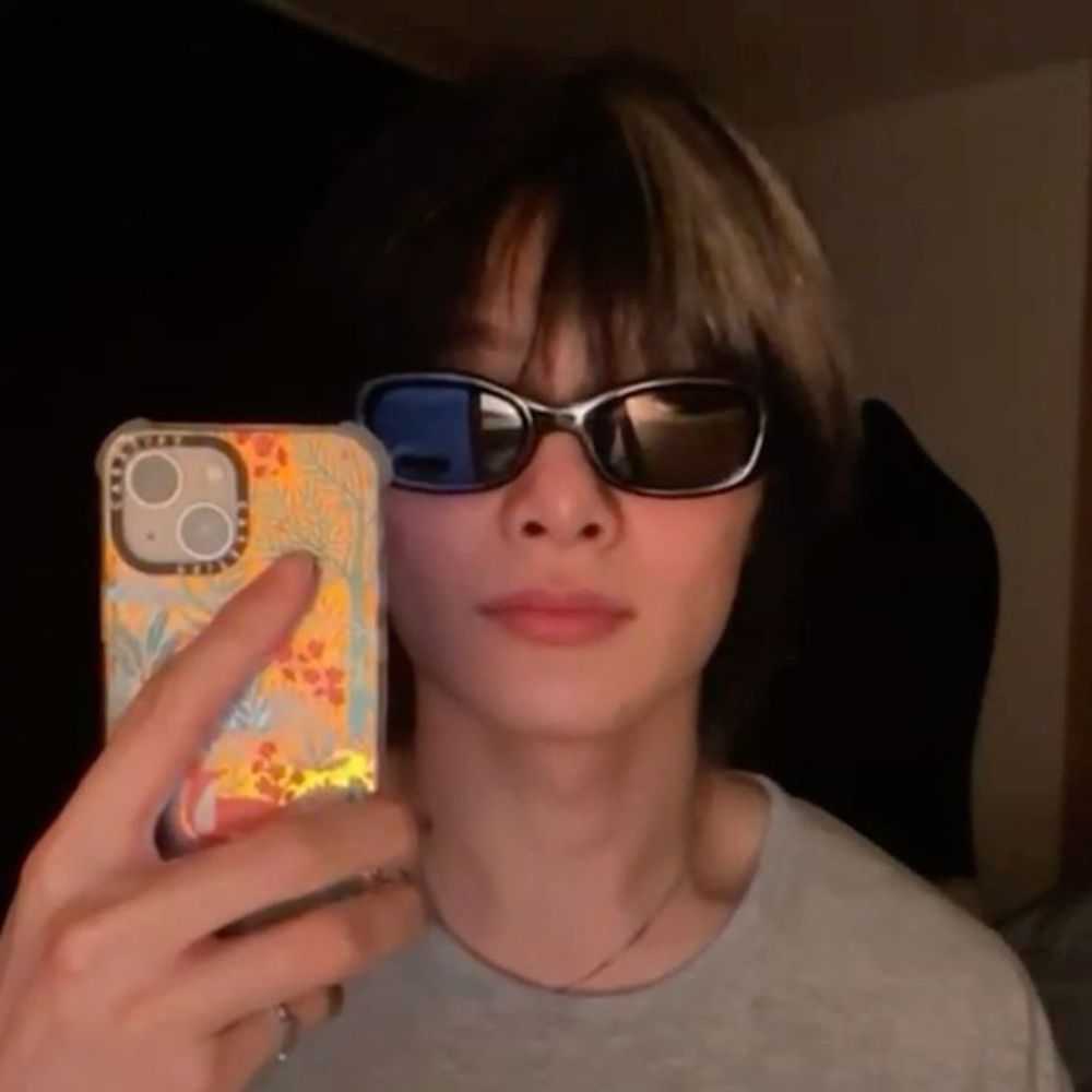 isa៹ VAI VER O SKZ ★