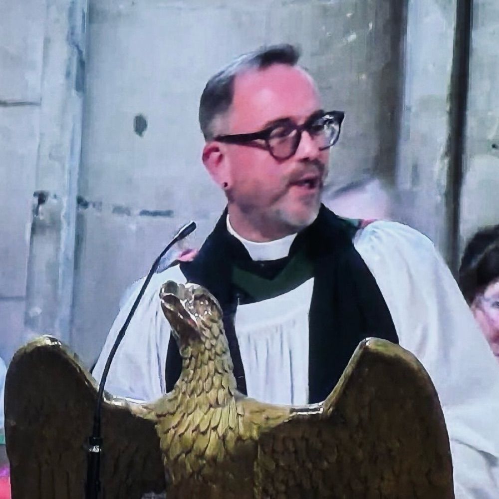 Fr Lee Taylor