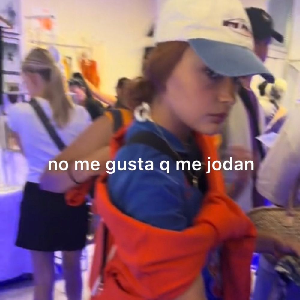 lucía en el exilio 🐦🪦