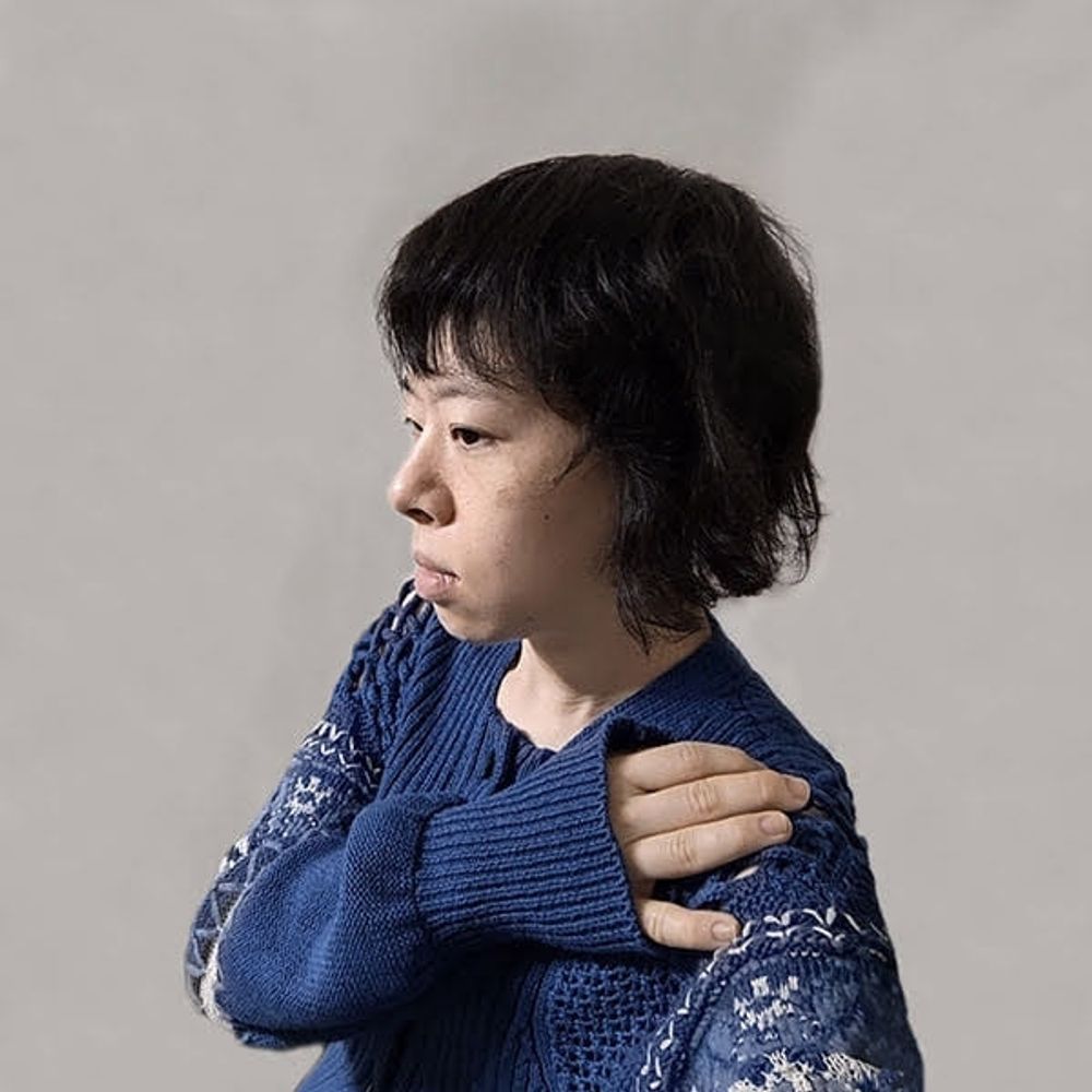石居麻耶／ISHII Maya