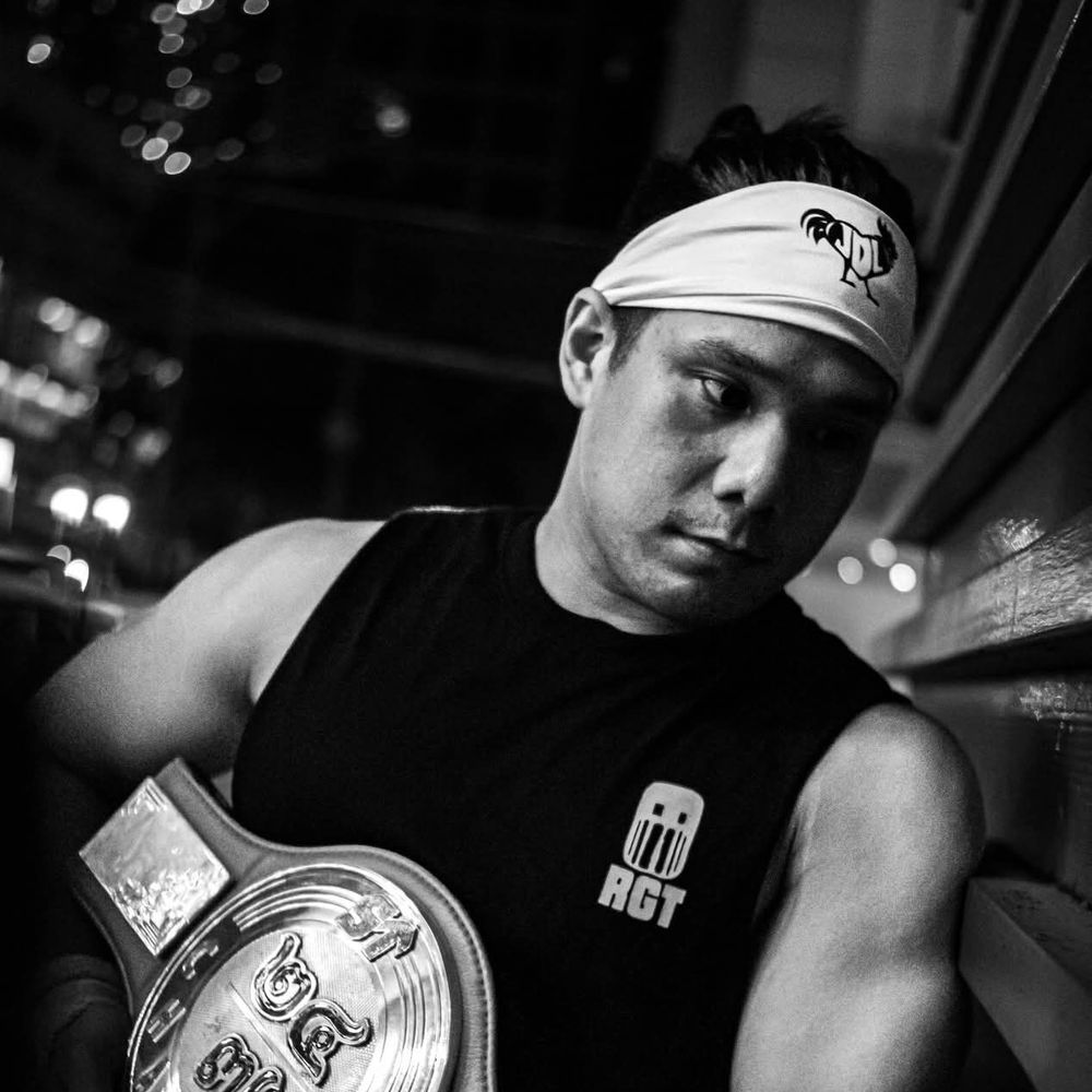 "Filipino Fighting Rooster" Jake De Leon