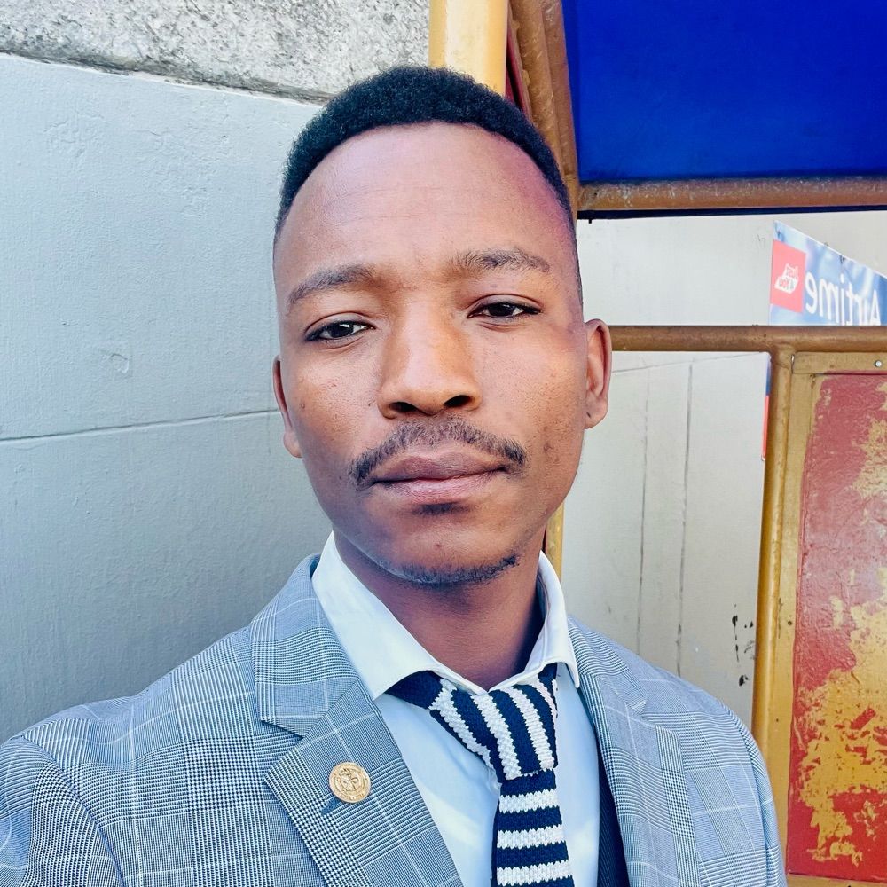 Phakamani Ntentema