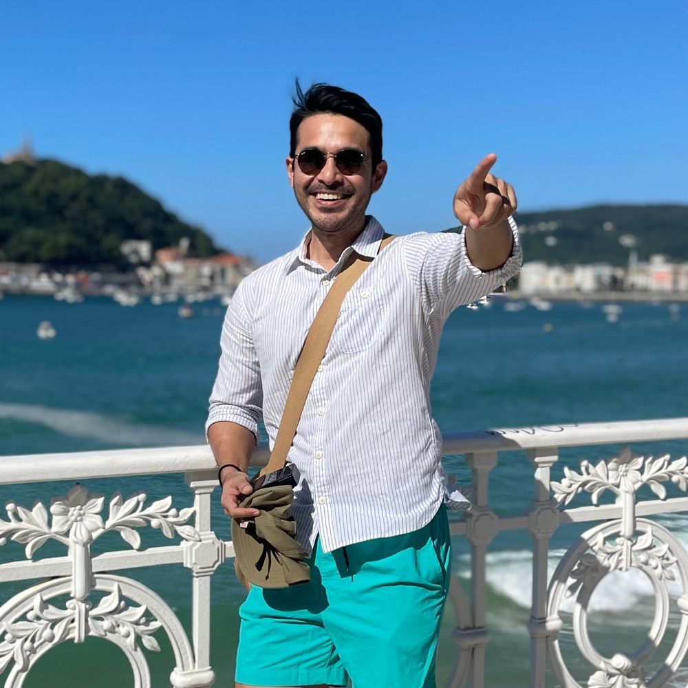 Atom Araullo