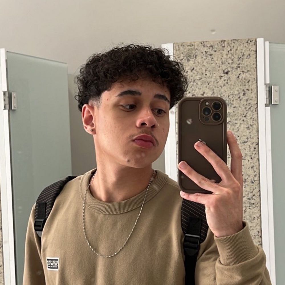 𝘊𝘢𝘳𝘭𝘰𝘴 | 👾
