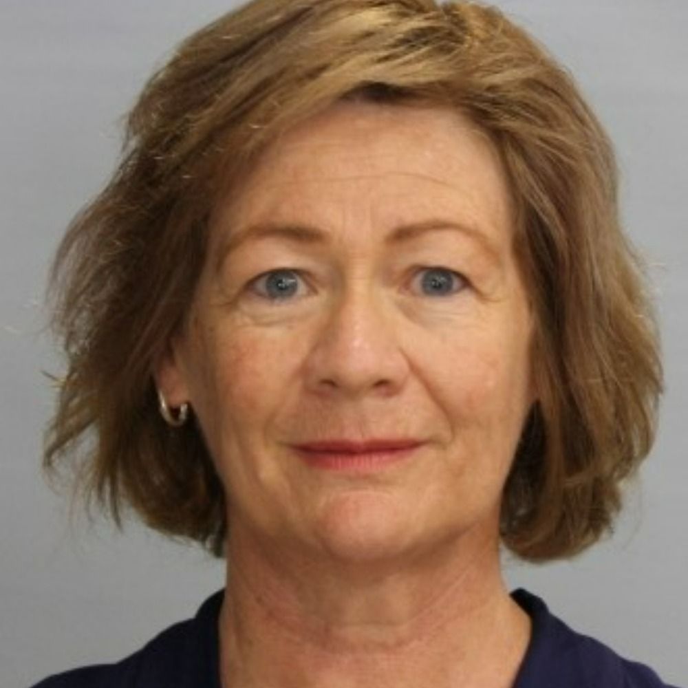 Janet Hoek's avatar