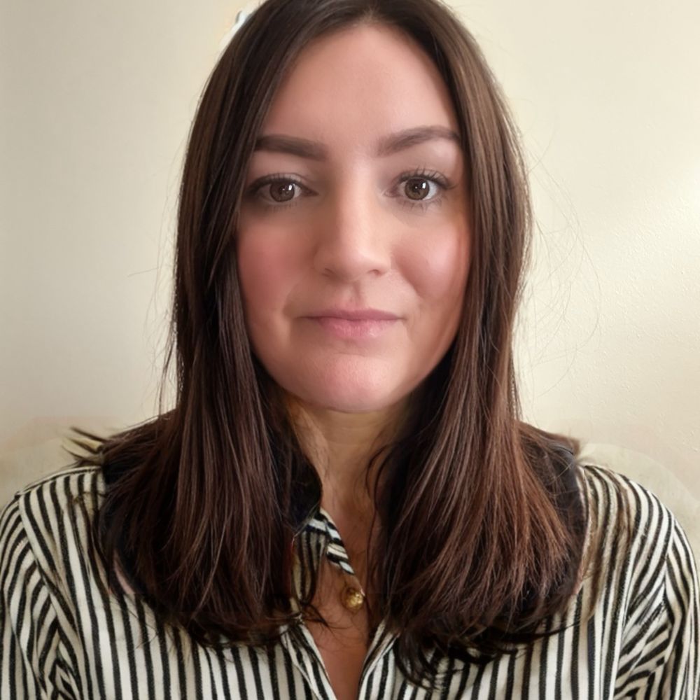 Dr Lydia Emerson