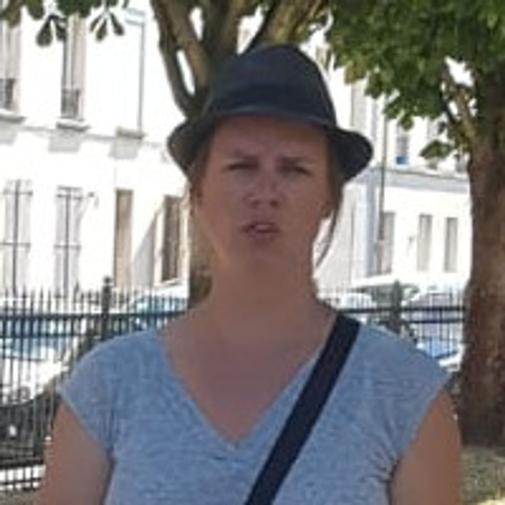 Anouk Colombani, Guide