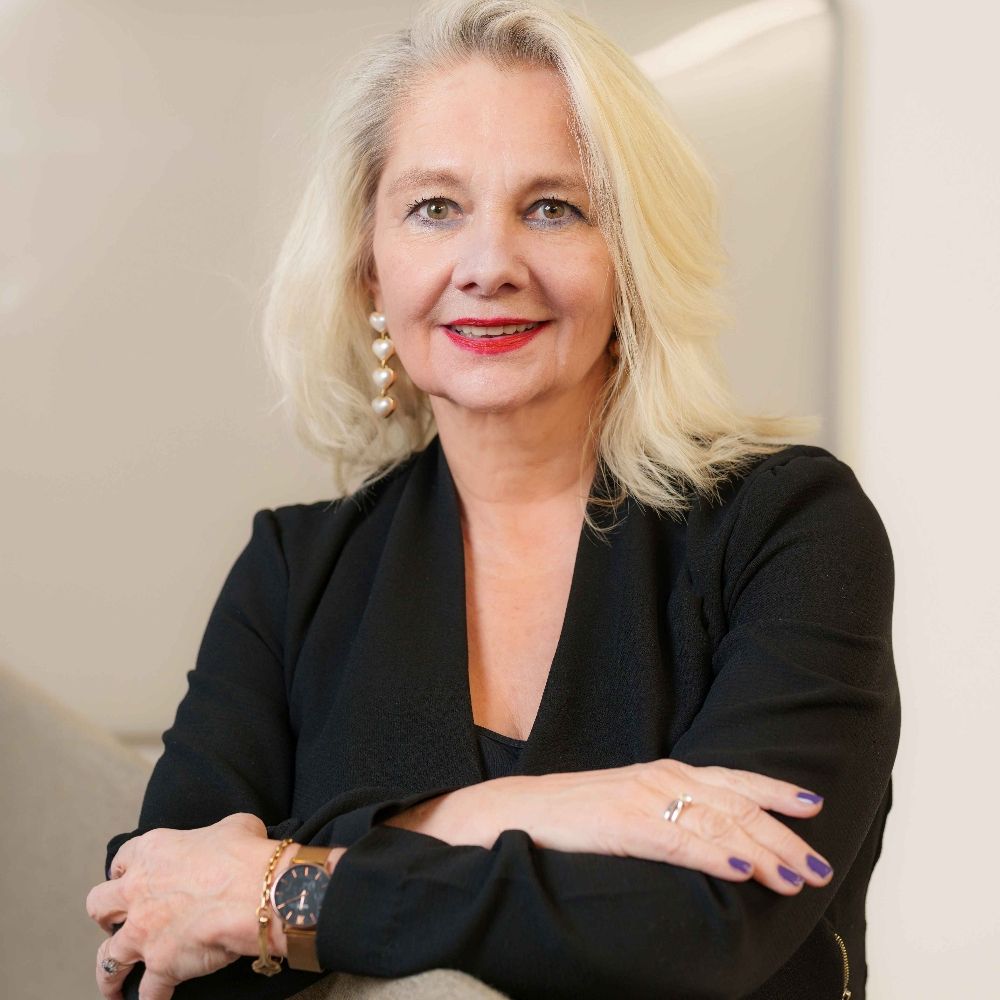 Ada Pellert