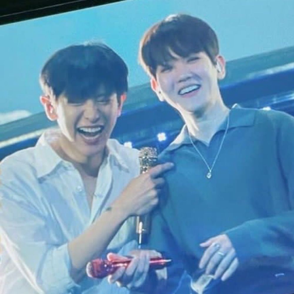 hourly chanbaek 