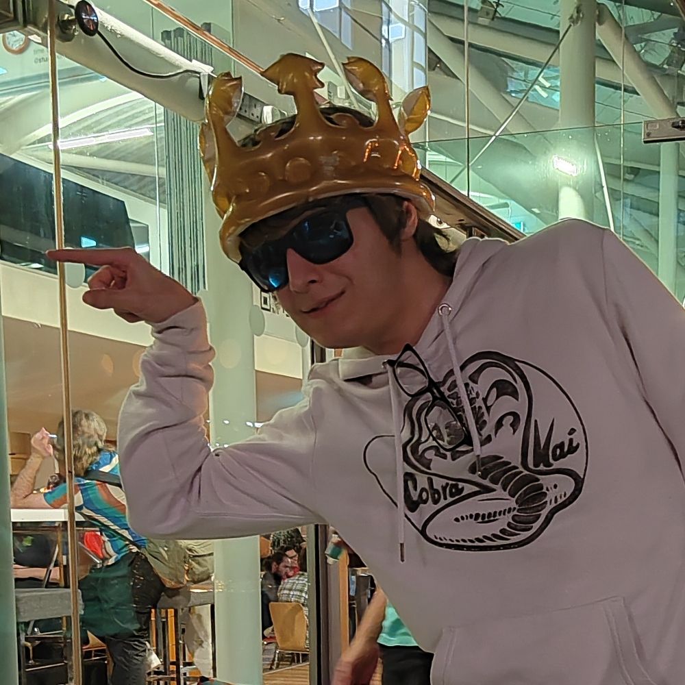 EEVEEcrew