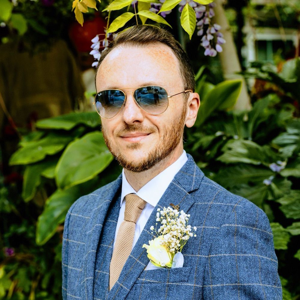 Tom