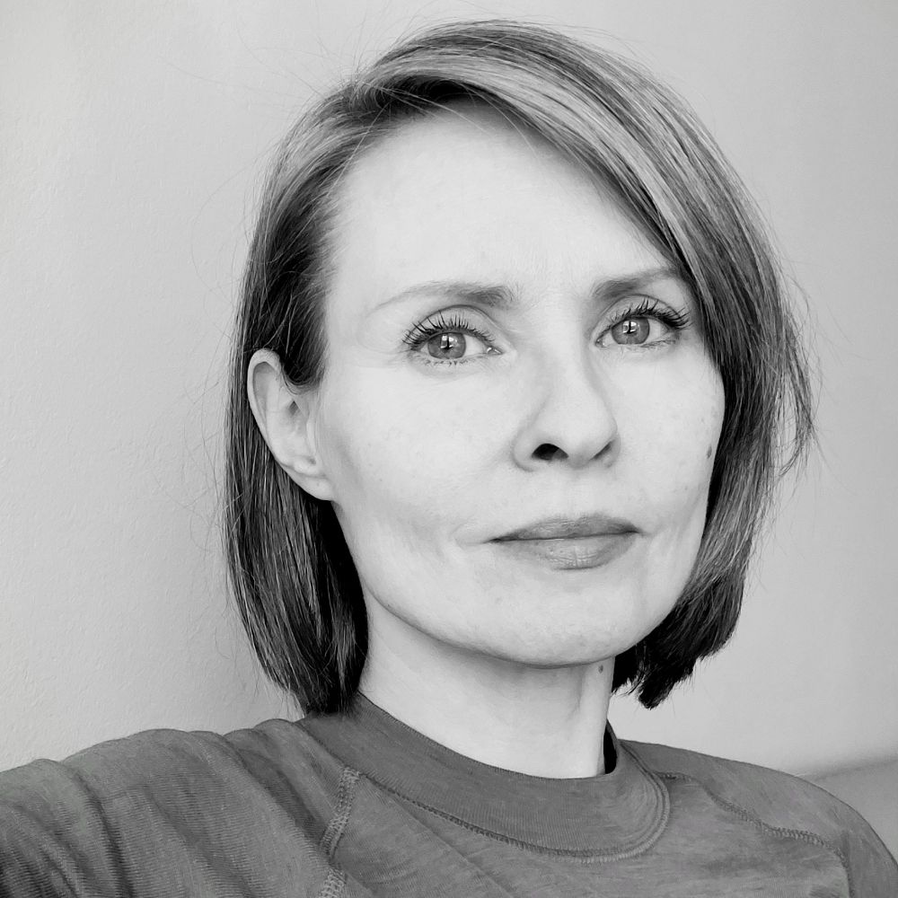 Laura R.