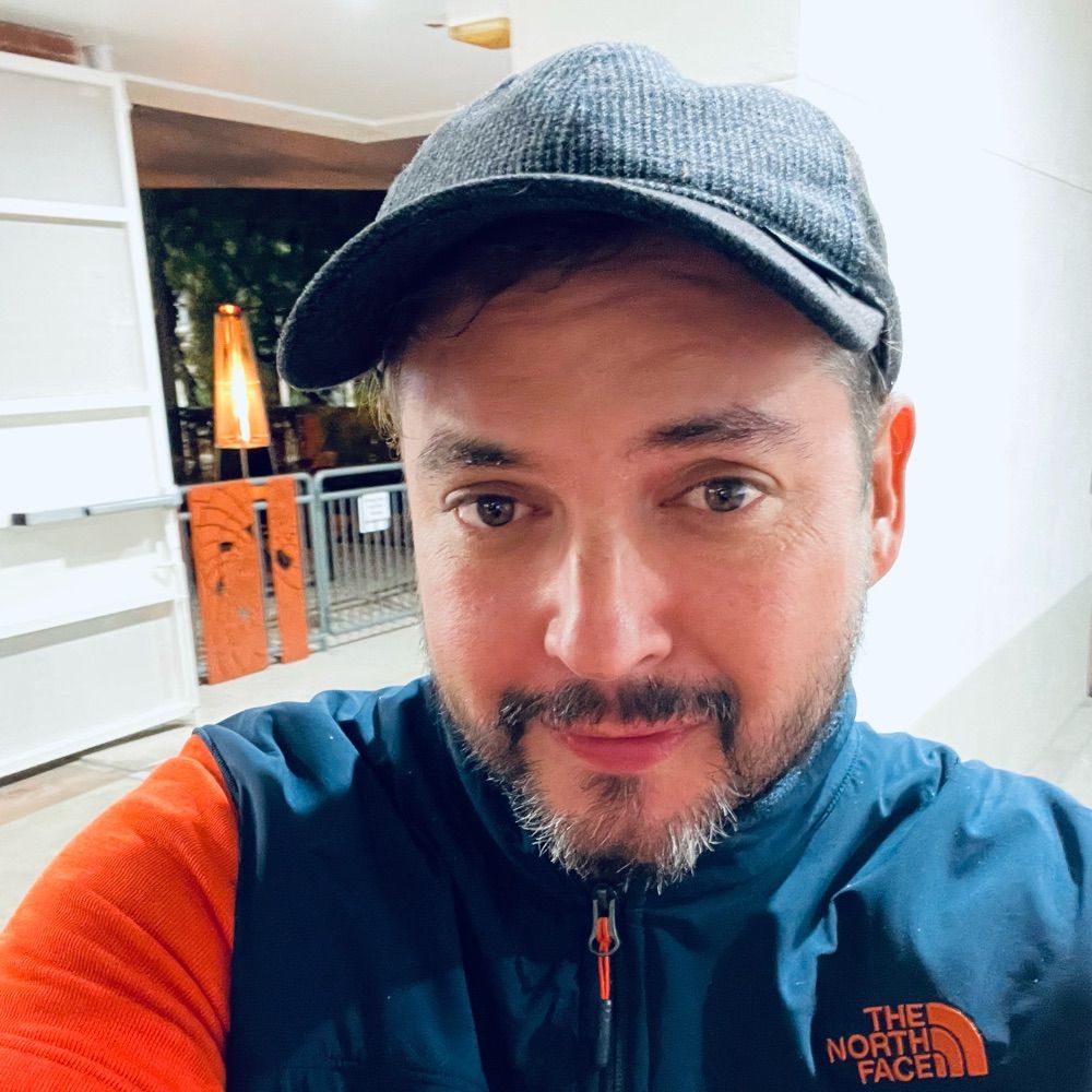 J. Gabriel Saxton-Ruiz