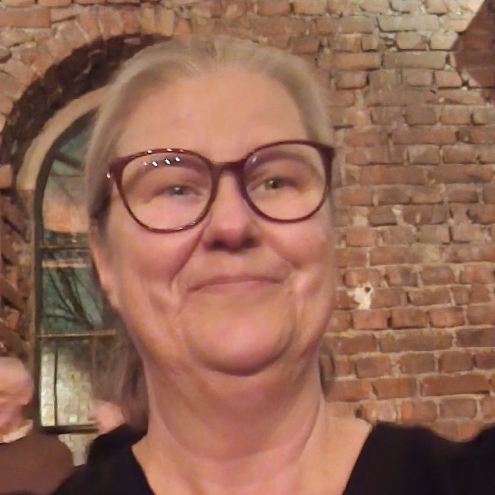 Lillabus läser