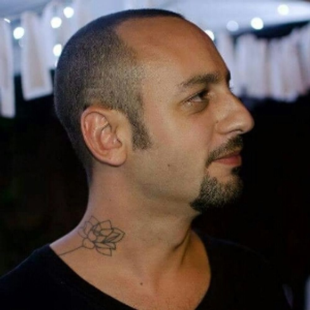 Ivan Monteiro's avatar