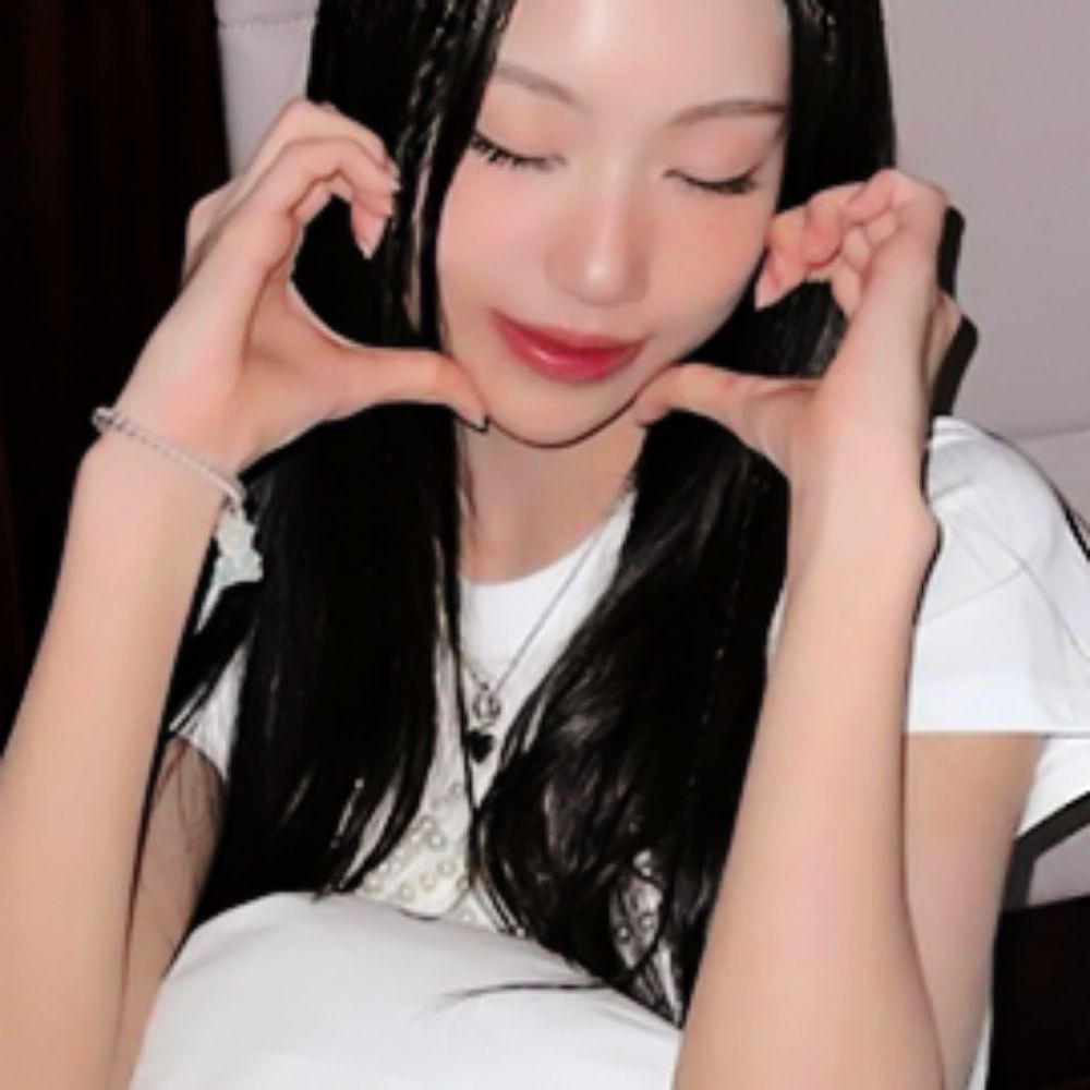 bellɑ ♡ 최 ·