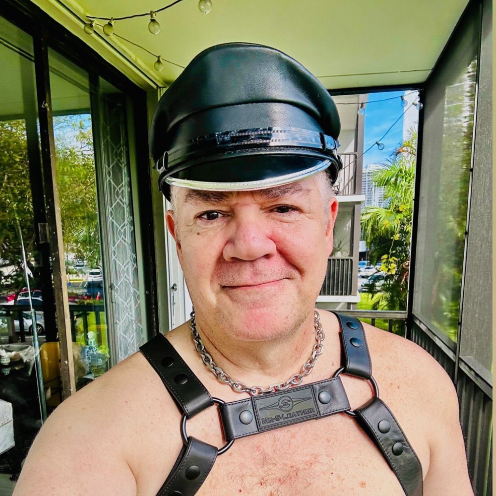 Profile picture leatherpetemia.bsky.social