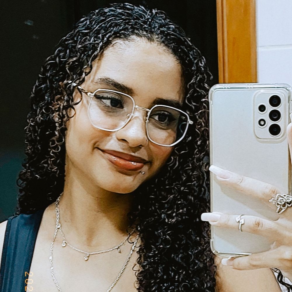 Lara Fábia 🌟