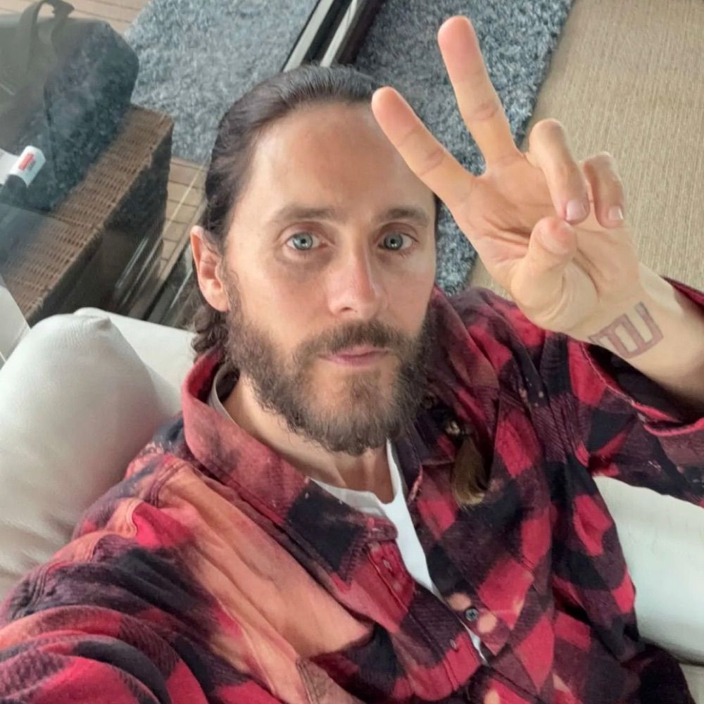 Profile picture jaredleto71.bsky.social