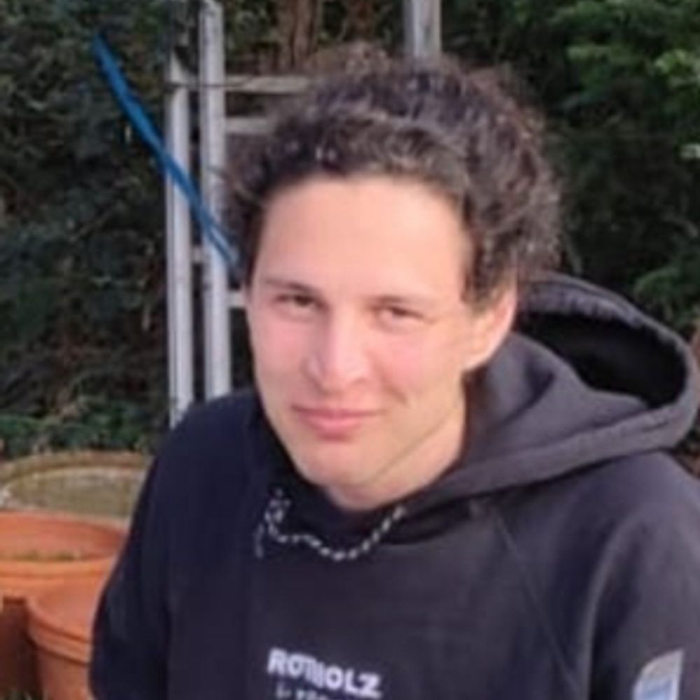 Sebastian Kalversberg (he/er) 