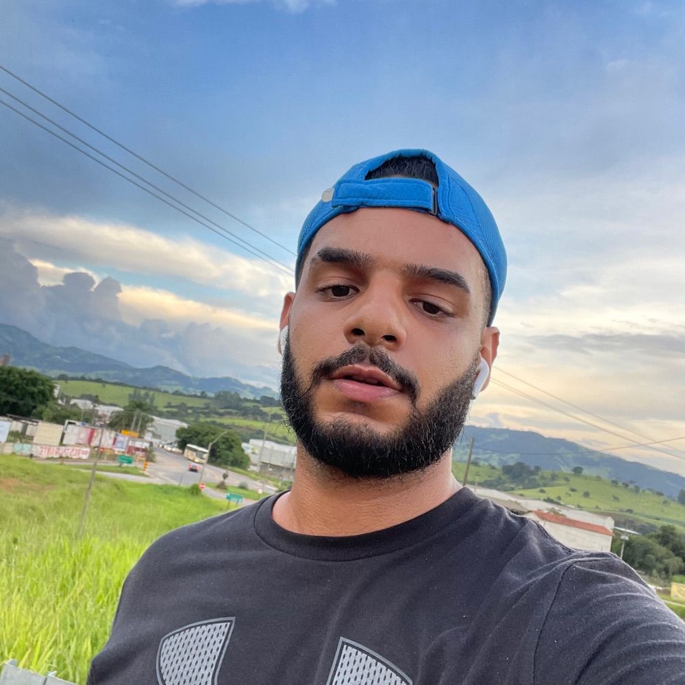 Caio Cruz 