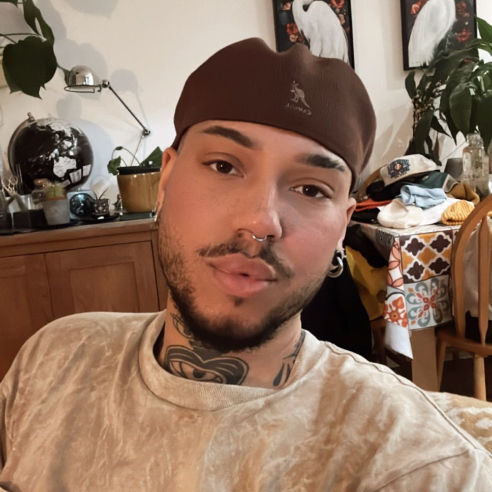 𝕭𝖊𝖓𝖓𝖎𝖊 𝕳𝖆𝖗𝖙-𝕷𝖊𝖜𝖎𝖘 - its me… Hartboy