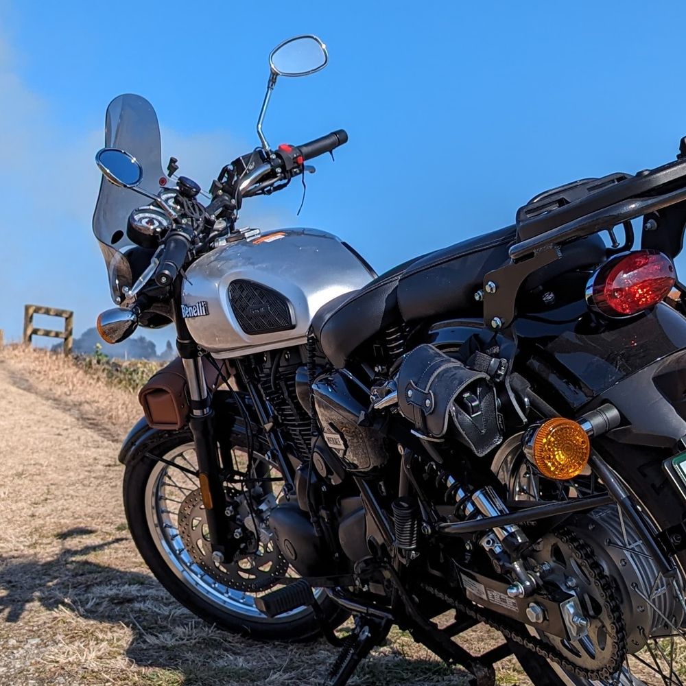 庶務二課の事務机(疎開先)