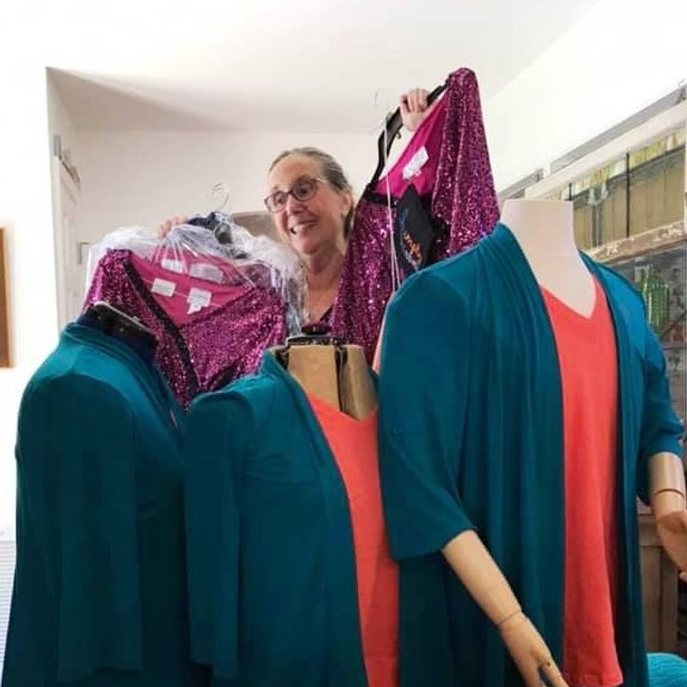 the Headless Honeys