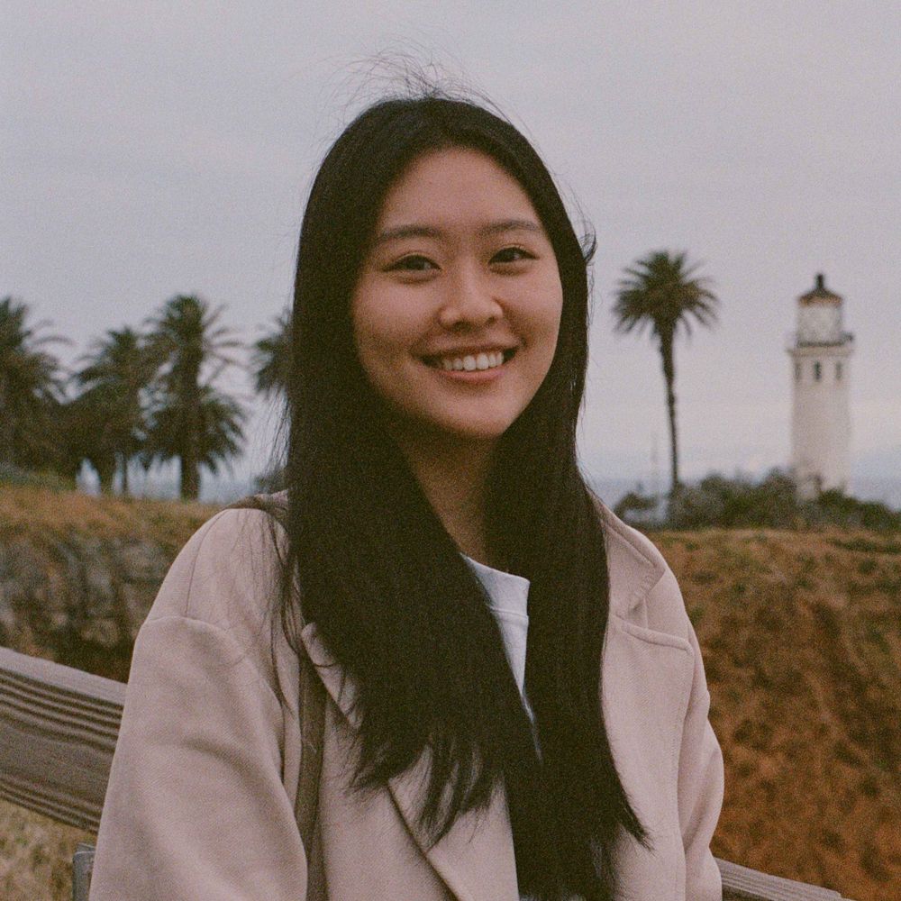 Yannie Darin Lee | 이다린