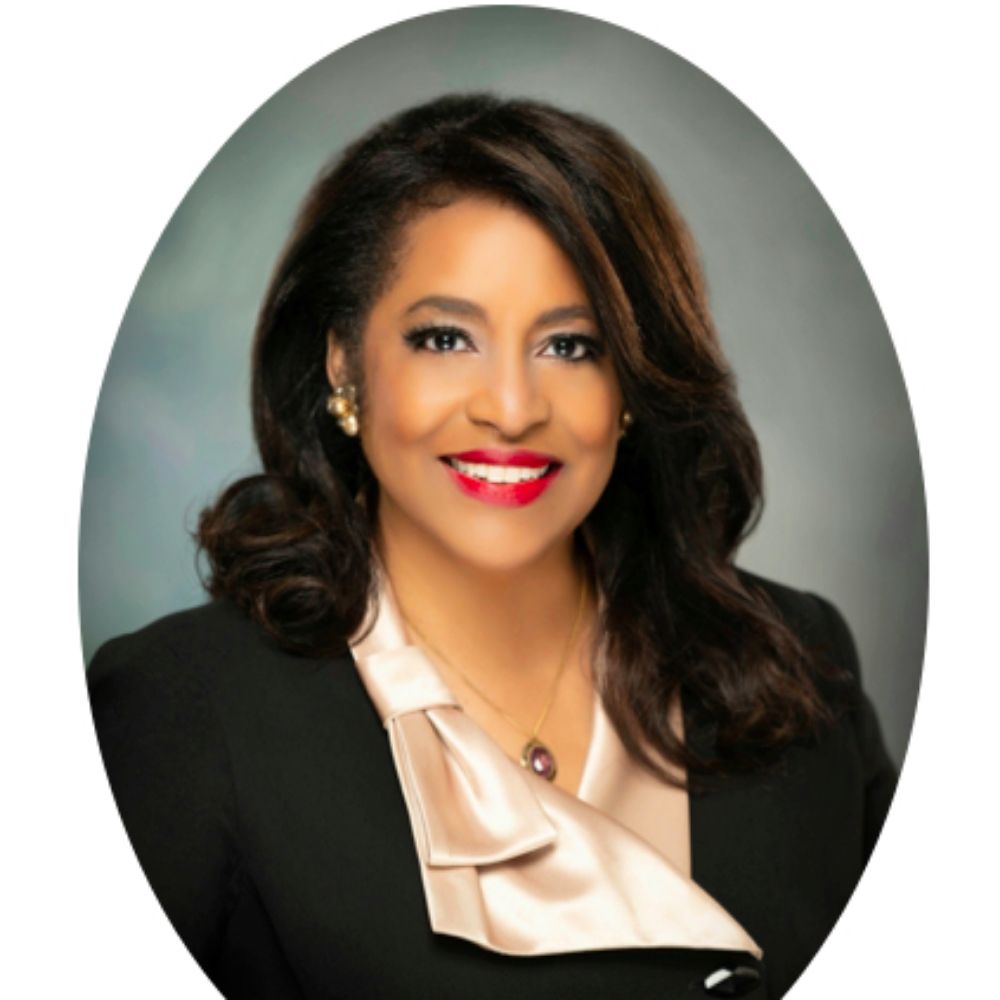 Lisa Hogan