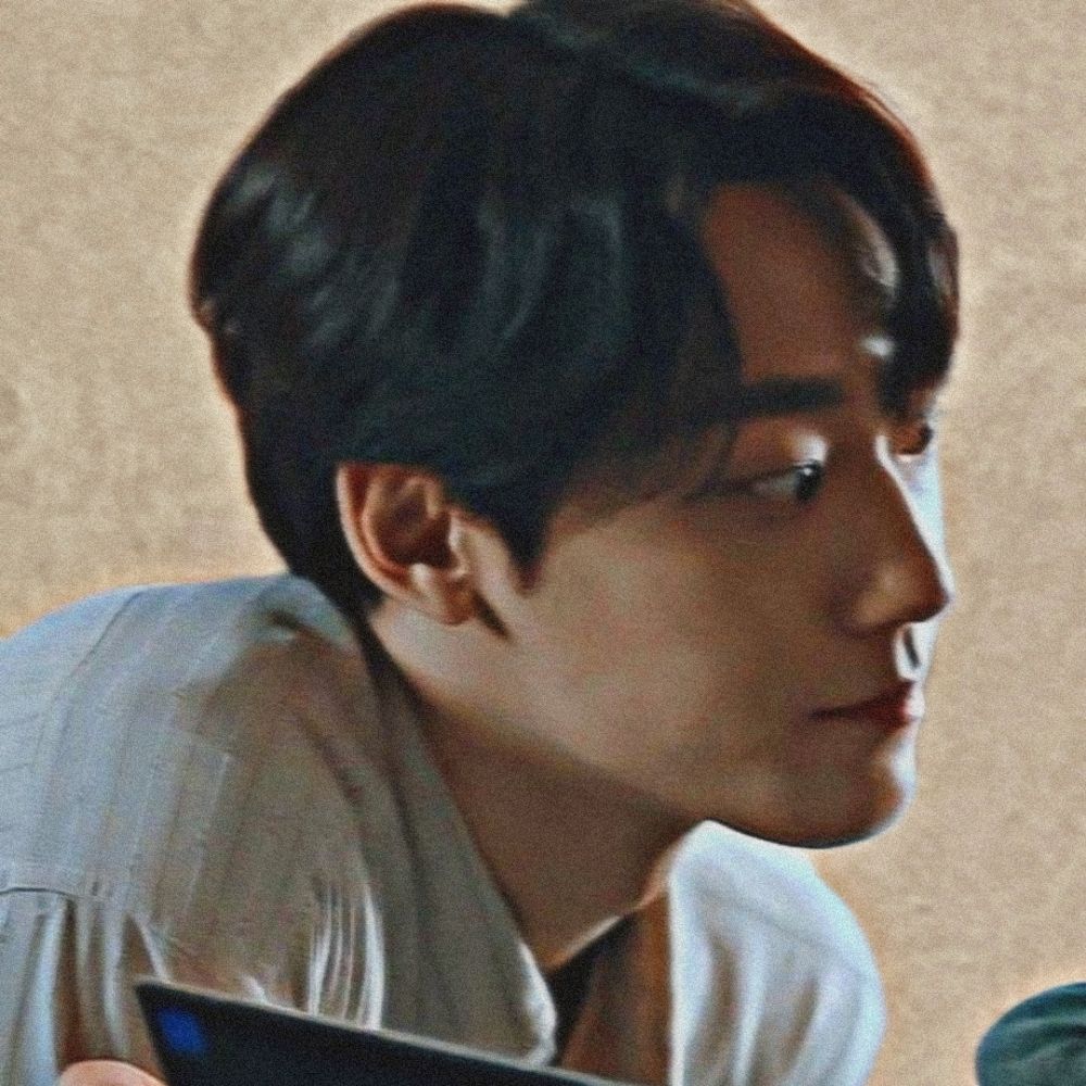 ━━━ 𝐌𝐈𝐍𝐇𝐎
