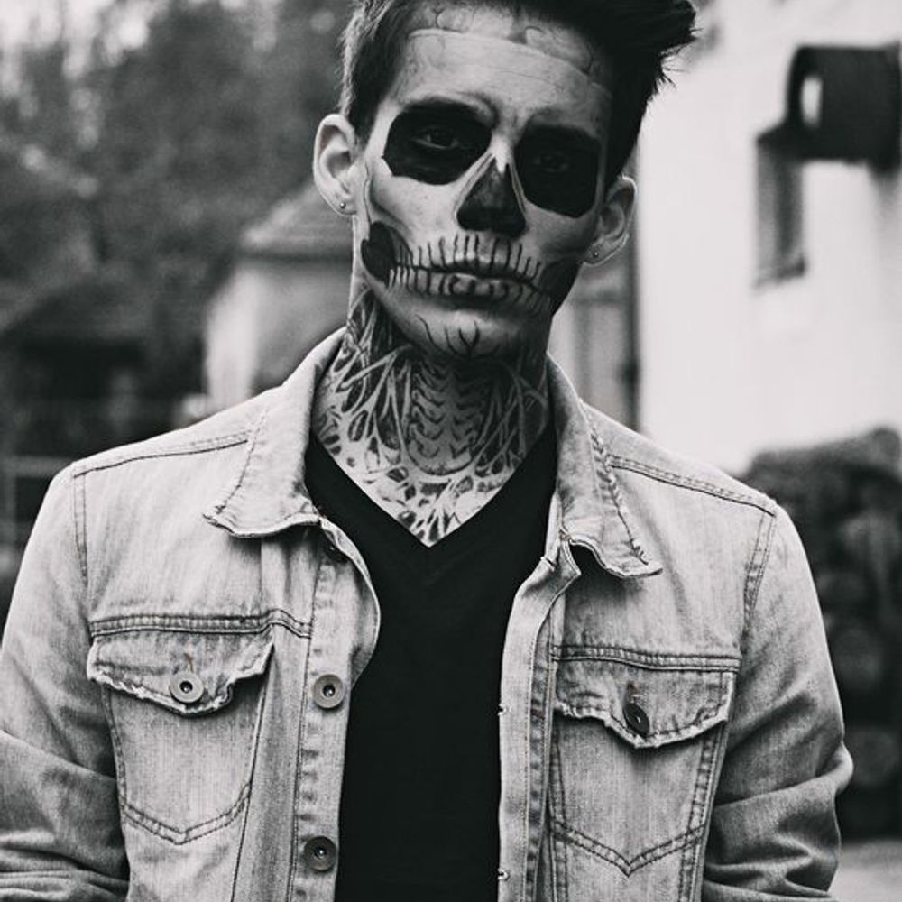 Jonathan Cage