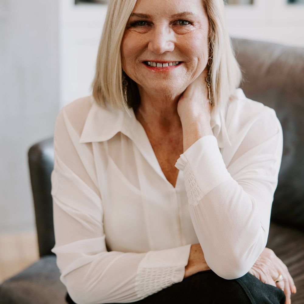 Dr. Tulinda Larsen
