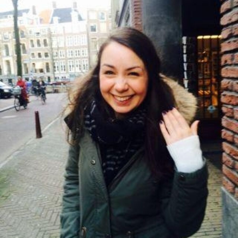 Dr Lucy Dyson