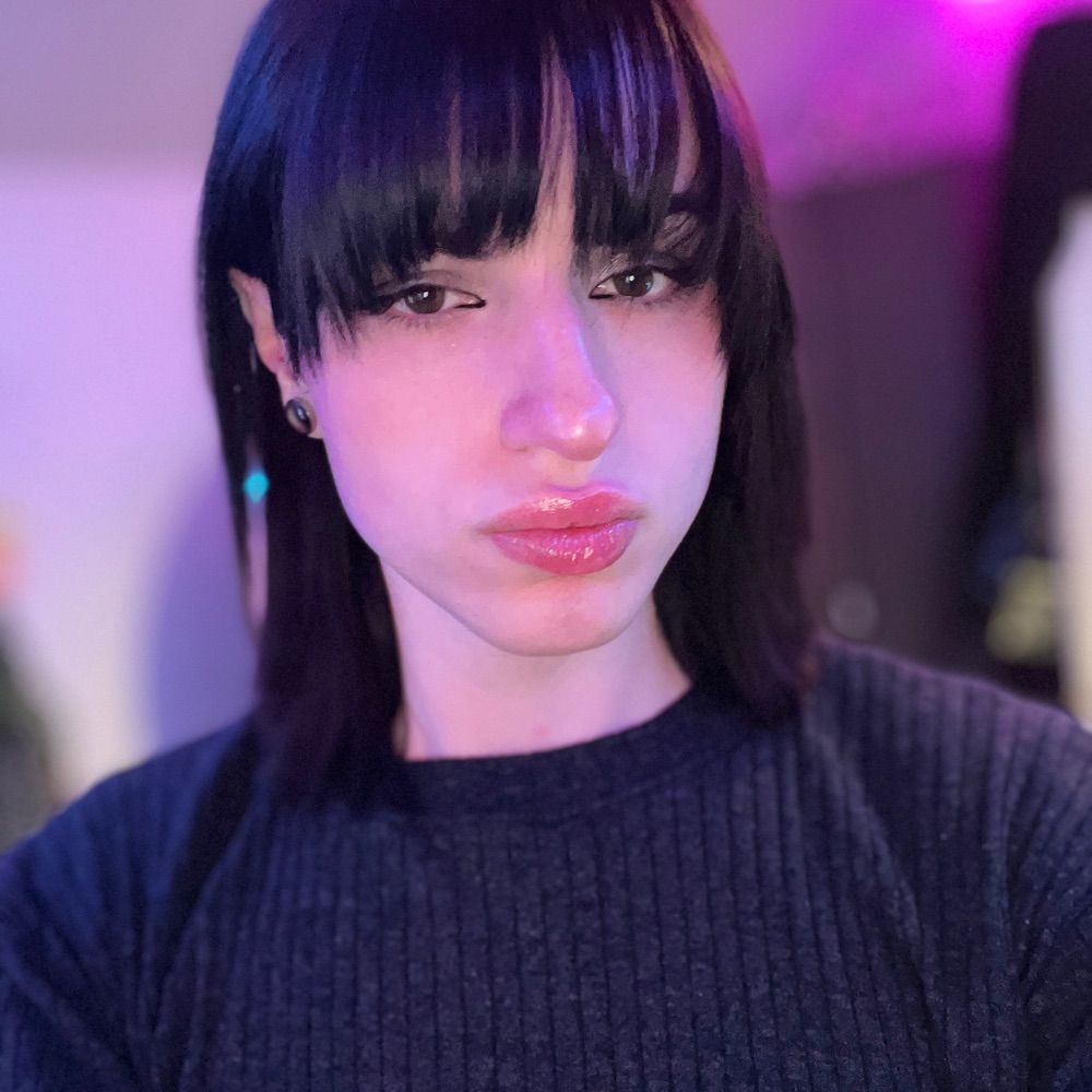Angela 🏳️‍⚧️