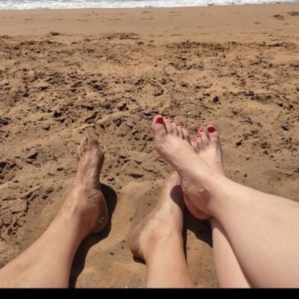 Manu y Lola pareja juguetona