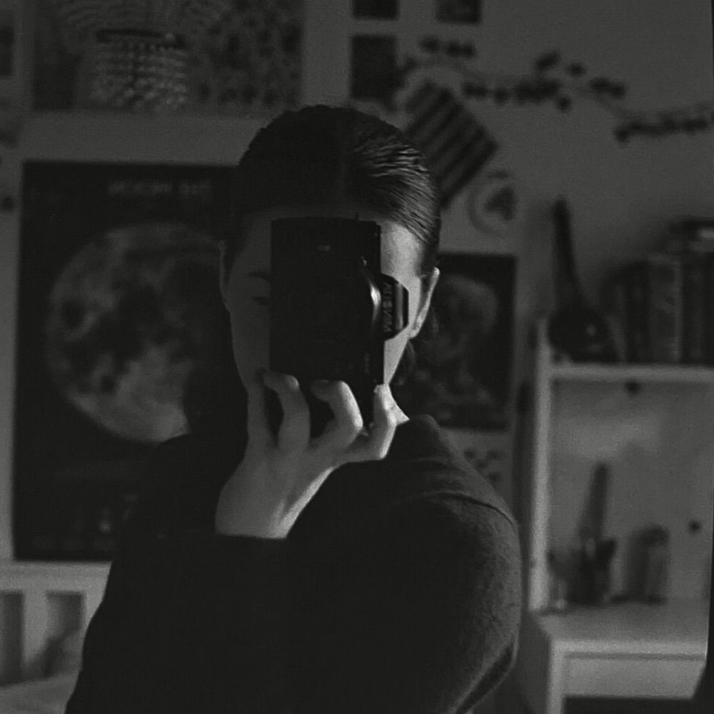 H 🎞️