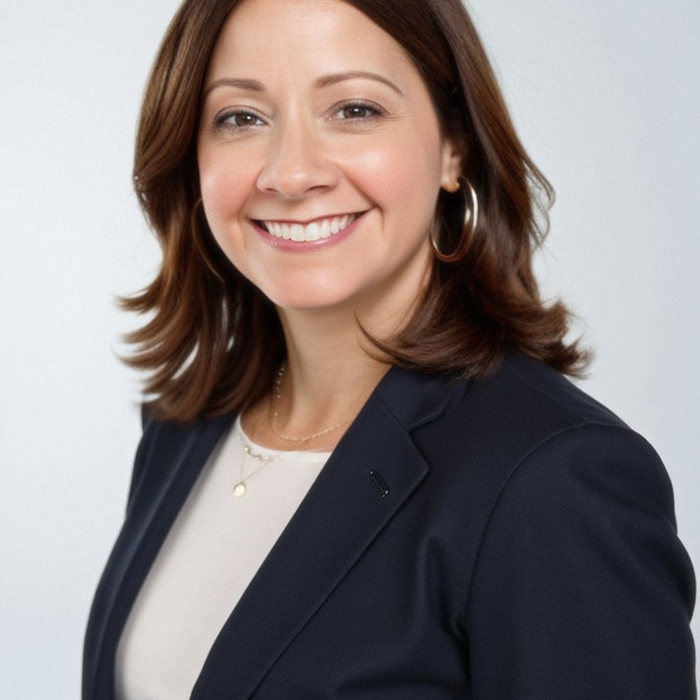Dr. Frances Colón